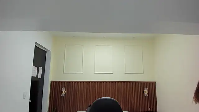 MELINAMARTINS online show from 09/15/25, 07:36