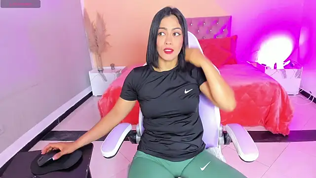 cristal crossfitx online show from 11/19/25, 10:04