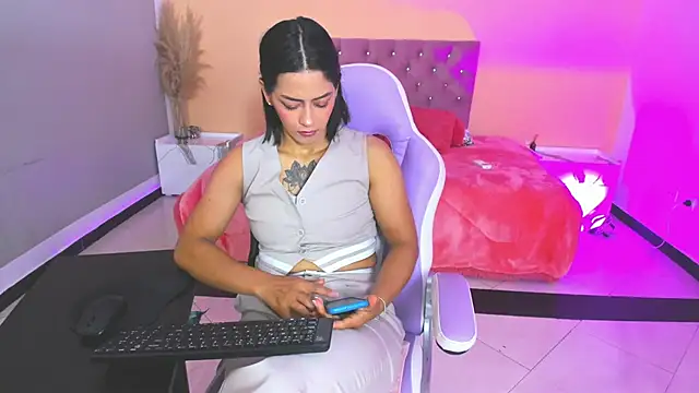 cristal crossfitx online show from 12/15/25, 10:19