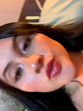 ValentinaOrtiz3 online show from 09/27/25, 02:16