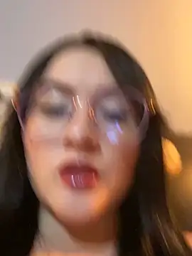 ValentinaOrtiz3 online show from 11/20/25, 12:22