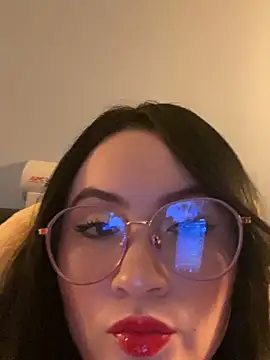 ValentinaOrtiz3 online show from 11/20/25, 10:53