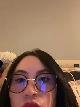 ValentinaOrtiz3 online show from 03/07/26, 12:29