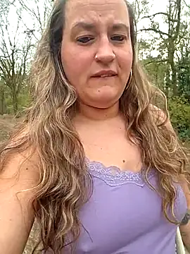 justtess online show from 04/09/26, 03:17