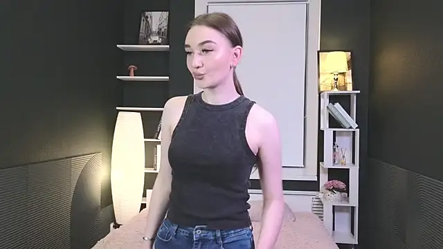 FeliceAldridge online show from 02/15/25, 06:12