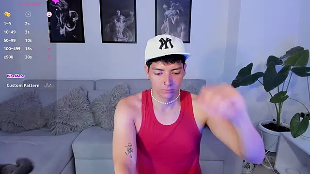  JacobMiller   online show from 02/20/25, 04:39