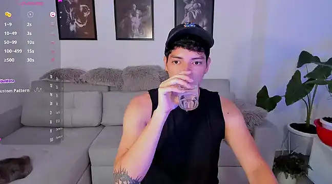  JacobMiller   online show from 03/01/25, 09:37