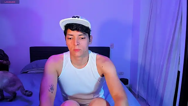  JacobMiller   online show from 12/04/25, 10:18