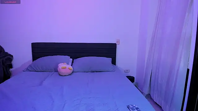  JacobMiller   online show from 12/05/25, 09:00