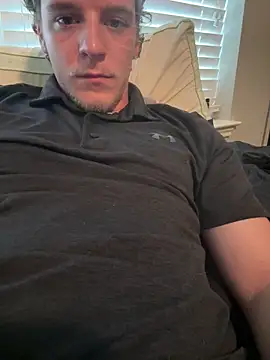 Snapshot of theycallmes3x chatting on 03/18/25, 08:48 theycallmes3x online show from 03/18/25, 08:48