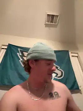 Snapshot of theycallmes3x chatting on 03/23/25, 08:04 theycallmes3x online show from 03/23/25, 08:04