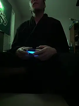 Snapshot of theycallmes3x chatting on 03/04/26, 05:24 theycallmes3x online show from 03/04/26, 05:24