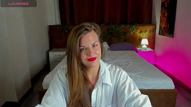 kamilla   moon online show from 03/05/25, 07:16