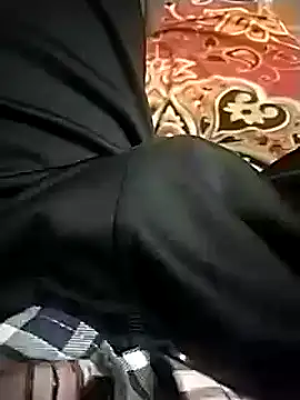 Snapshot of venky2026 chatting on 02/22/25, 10:18 venky2026 online show from 02/22/25, 10:18