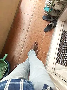 Snapshot of venky2026 chatting on 11/30/25, 08:29 venky2026 online show from 11/30/25, 08:29