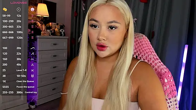  Loneve   online show from 04/11/26, 03:27