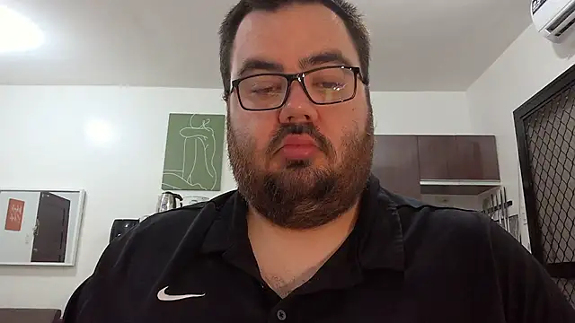 Snapshot of alexxxbear chatting on 02/11/25, 05:07 alexxxbear online show from 02/11/25, 05:07