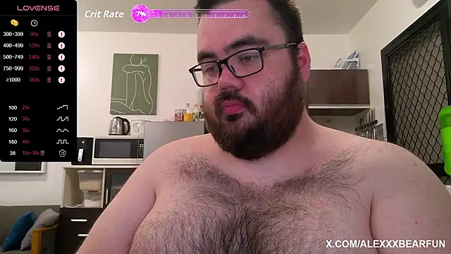Snapshot of alexxxbear chatting on 10/05/25, 07:34 alexxxbear online show from 10/05/25, 07:34