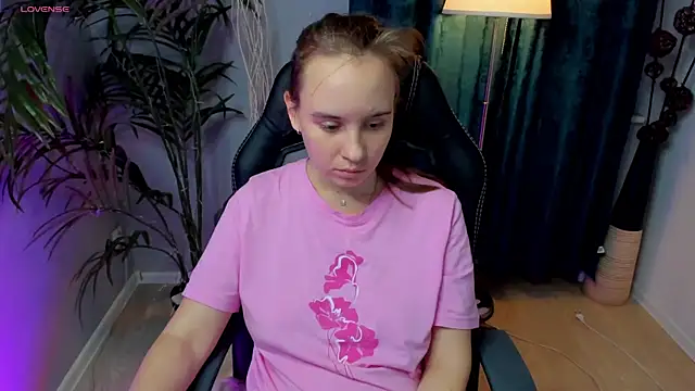 Lika 0ne online show from 10/28/25, 11:25