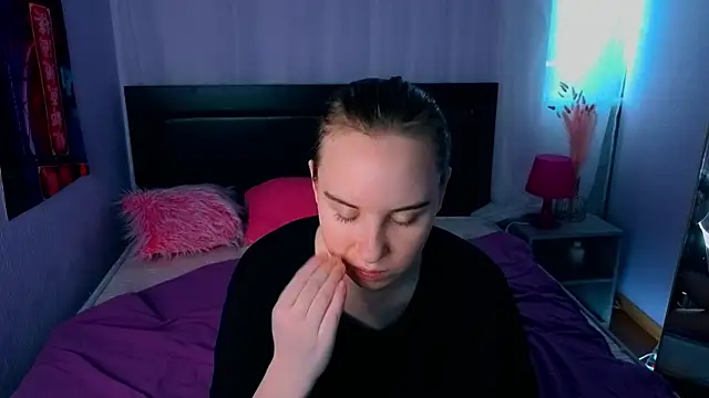 Lika 0ne online show from 03/28/26, 11:54