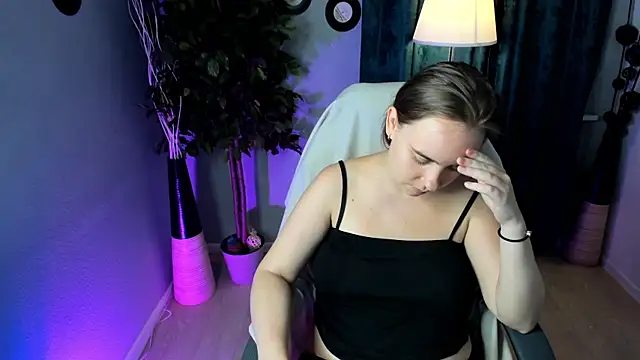 Lika 0ne online show from 07/27/26, 12:01