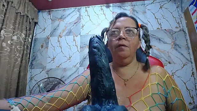 Snapshot of alina_maturehot chatting on 02/27/26, 07:30 alina maturehot online show from 02/27/26, 07:30