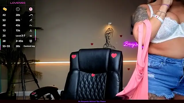 bossyroxy84 online show from 02/19/26, 12:06