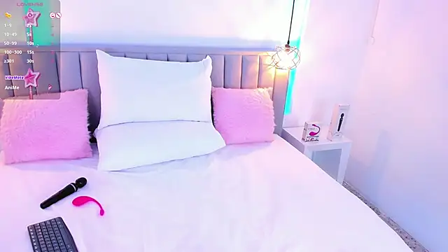 Snapshot of isolari_ chatting on 12/10/24, 04:34 isolari online show from 12/10/24, 04:34