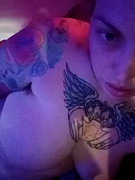 Snapshot of favoritestepsis chatting on 09/28/25, 10:48 favoritestepsis online show from 09/28/25, 10:48