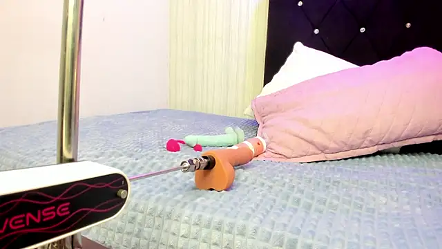 nicky angel1 online show from 11/18/25, 06:34