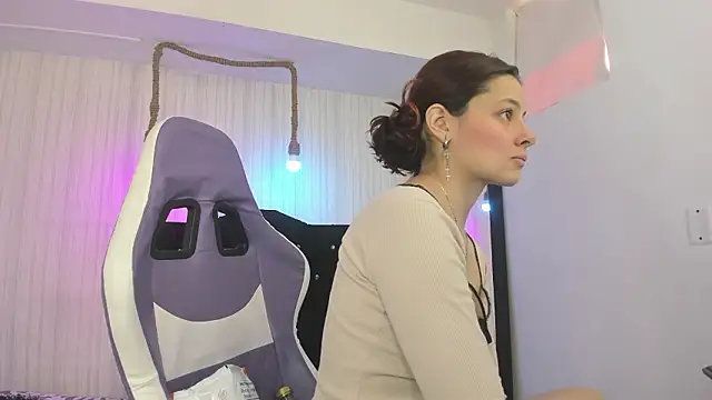 nicky angel1 online show from 02/10/26, 06:45