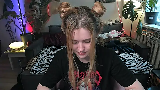 Alexa Pirs online show from 03/03/26, 12:22