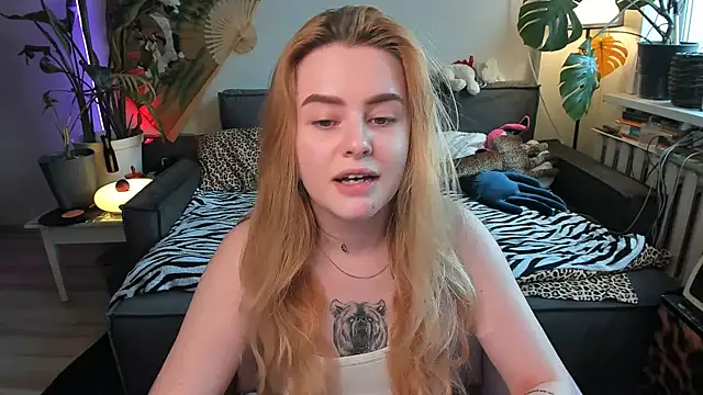 Alexa Pirs online show from 04/13/26, 12:21