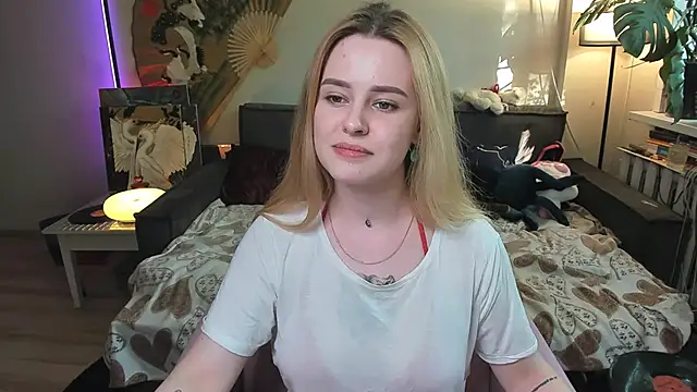 Alexa Pirs online show from 05/06/26, 02:55