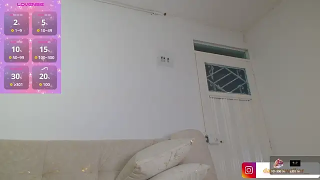 Daphnewalker   online show from 10/09/25, 10:35