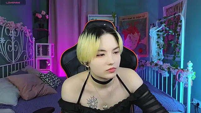 Akemi Sora  online show from 03/01/25, 06:43