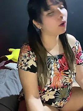 Snapshot of Solo_yoss chatting on 03/08/25, 04:45 Solo yoss online show from 03/08/25, 04:45