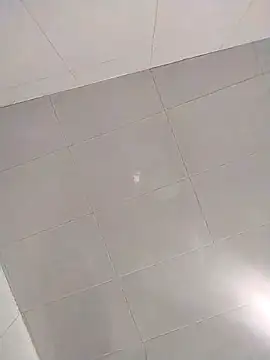 Snapshot of oscarshow24 chatting on 02/27/25, 06:31 oscarshow24 online show from 02/27/25, 06:31