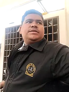 Snapshot of oscarshow24 chatting on 03/02/25, 05:14 oscarshow24 online show from 03/02/25, 05:14