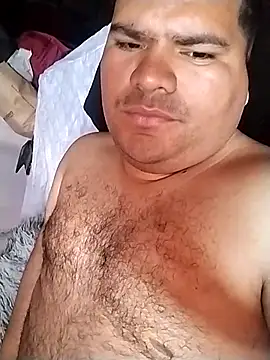 Snapshot of oscarshow24 chatting on 03/03/25, 01:53 oscarshow24 online show from 03/03/25, 01:53