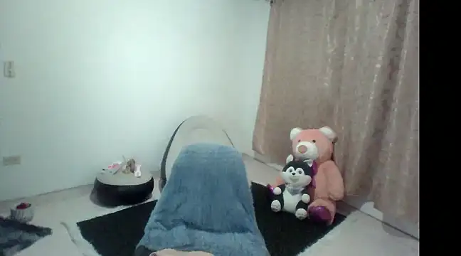 Hanna latinaa online show from 03/07/25, 12:04