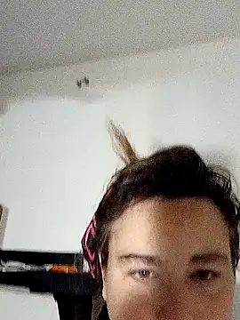 Snapshot of KinzAngel chatting on 02/23/25, 12:08 KinzAngel online show from 02/23/25, 12:08