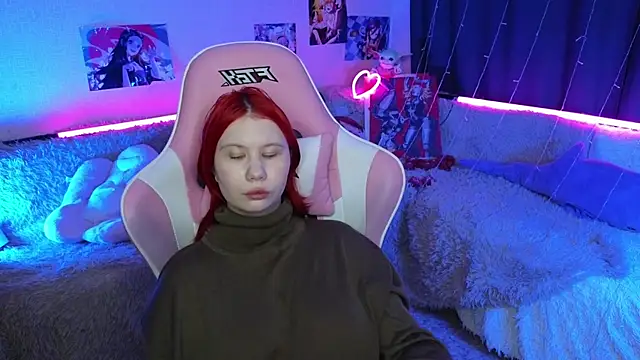 Snapshot of Little_kitsune1707 chatting on 03/11/25, 02:32 Little kitsune1707 online show from 03/11/25, 02:32