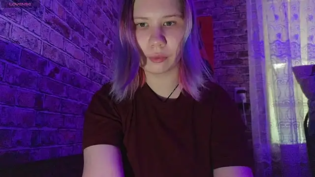 Snapshot of Little_kitsune1707 chatting on 09/27/25, 08:41 Little kitsune1707 online show from 09/27/25, 08:41