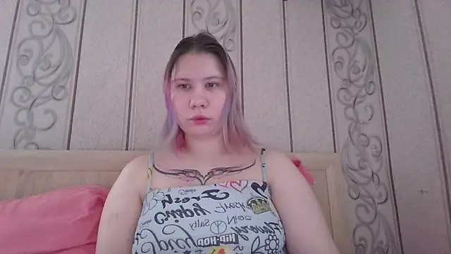 Snapshot of Little_kitsune1707 chatting on 10/02/25, 07:26 Little kitsune1707 online show from 10/02/25, 07:26