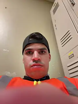 Snapshot of lancebrek chatting on 03/01/25, 08:53 lancebrek online show from 03/01/25, 08:53