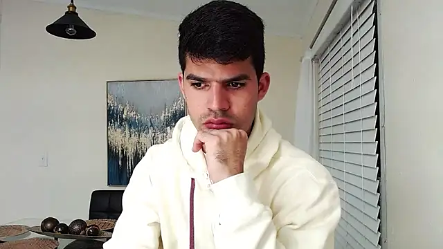 Snapshot of lancebrek chatting on 03/11/25, 01:37 lancebrek online show from 03/11/25, 01:37