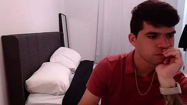 Snapshot of lancebrek chatting on 03/18/25, 03:31 lancebrek online show from 03/18/25, 03:31