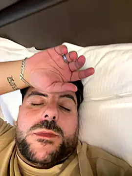 Sex-10-10 online show from 10/31/25, 02:51