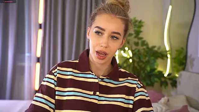  Spring Day  online show from 02/25/26, 08:13